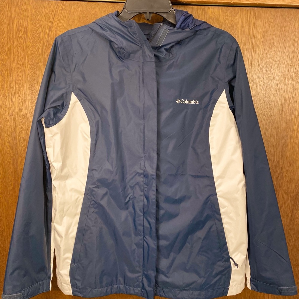Columbia hooded large windbreaker jacket Navy blue & White